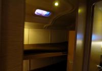 barcha a vela yacht a vela Elan 45 impression interno cabina anteriore sinistra